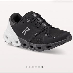 On Cloudflyer 4 running sneakers